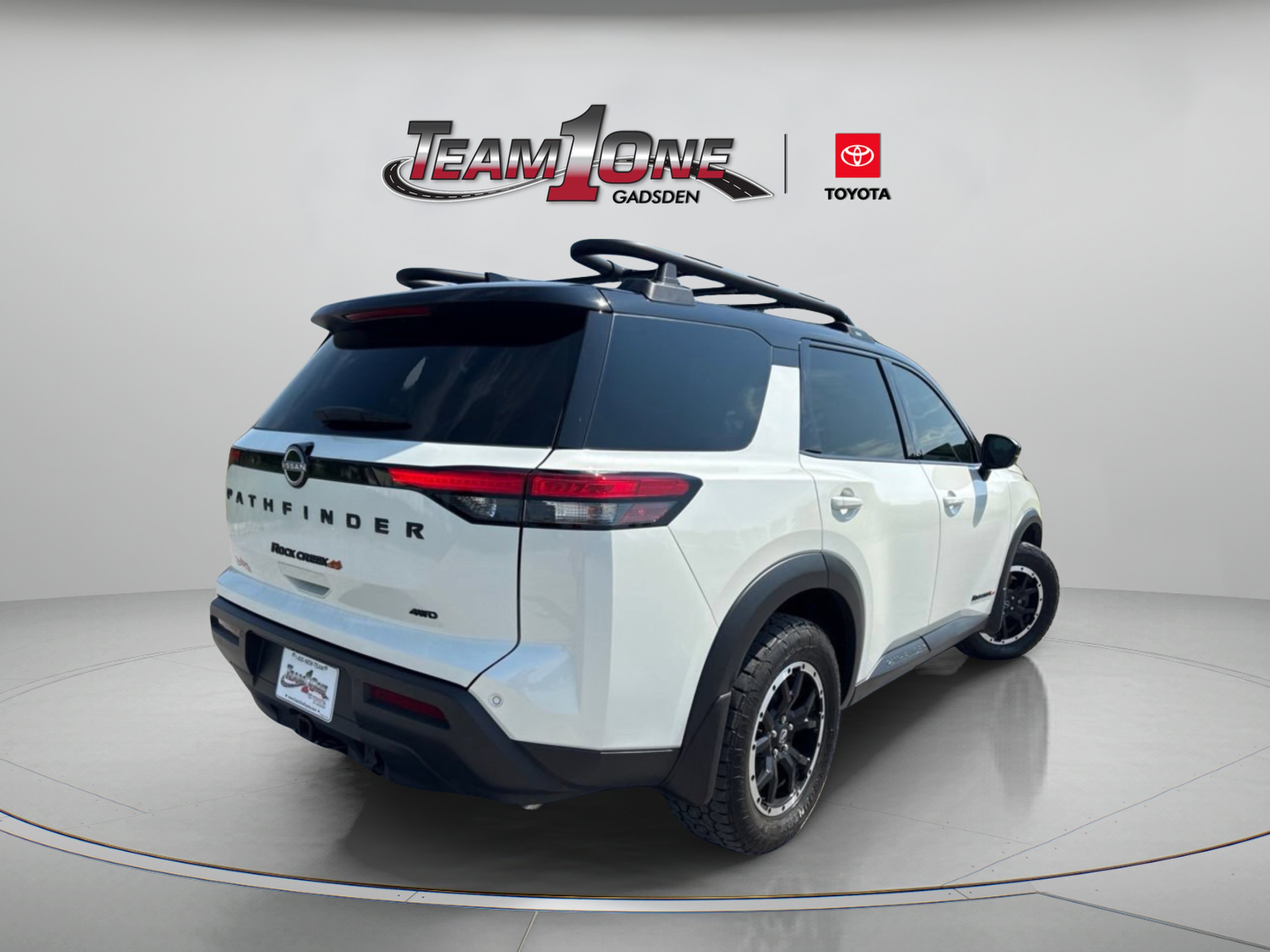 Used 2024 Pearl White Tricoat/Super Black Nissan Rock Creek image 6