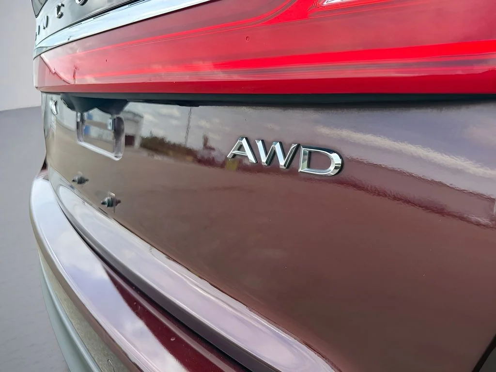 Used 2018 Red Lincoln Reserve image 35