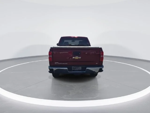 Used 2018 Red Chevrolet LT image 7
