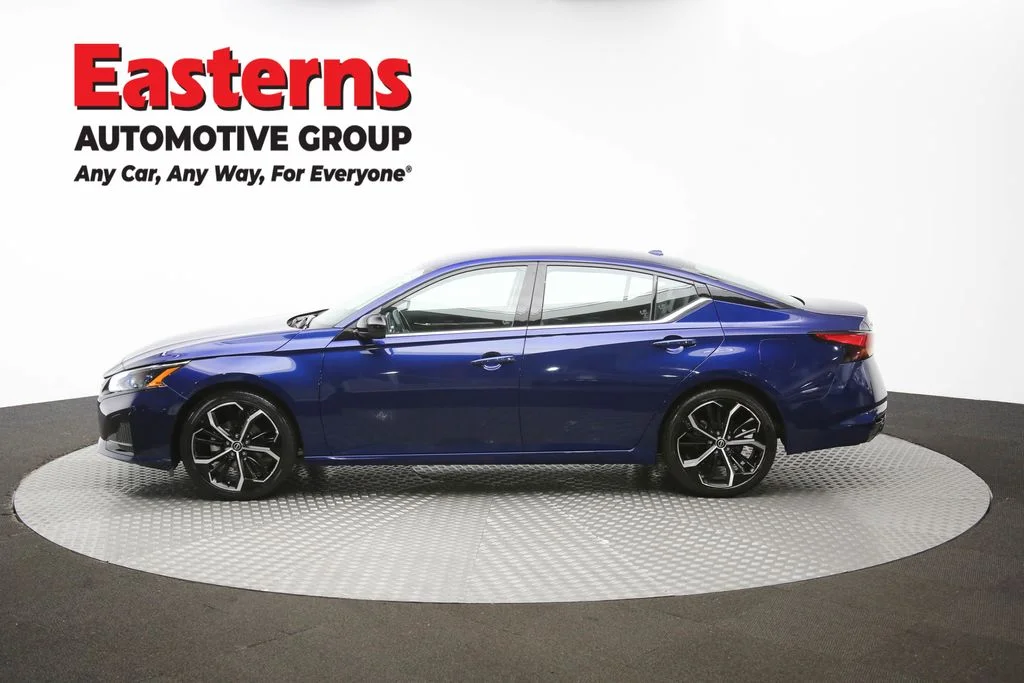 Used 2024 Blue Nissan 2.5 SR image 58