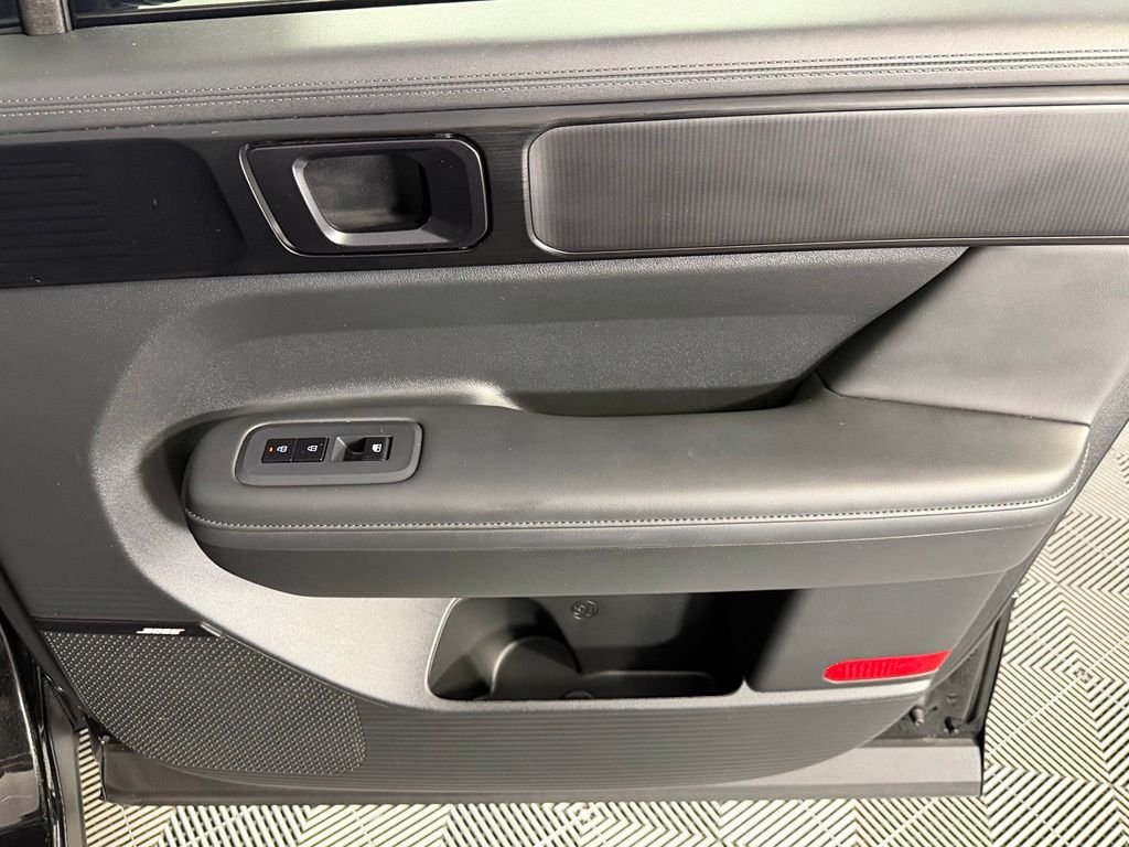 Used 2025 Black Hyundai Calligraphy image 40