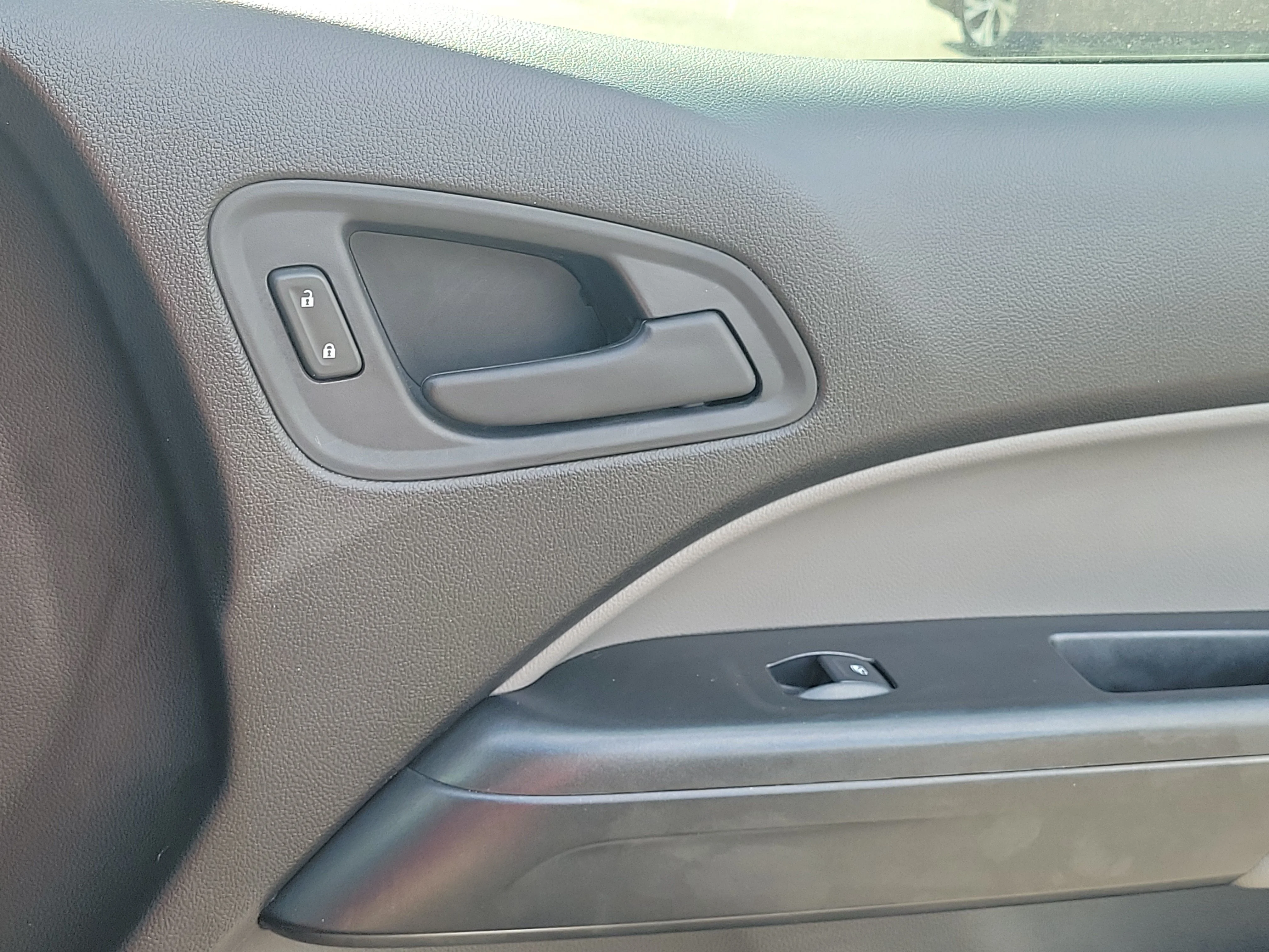 Used 2018 Black Chevrolet Base image 8