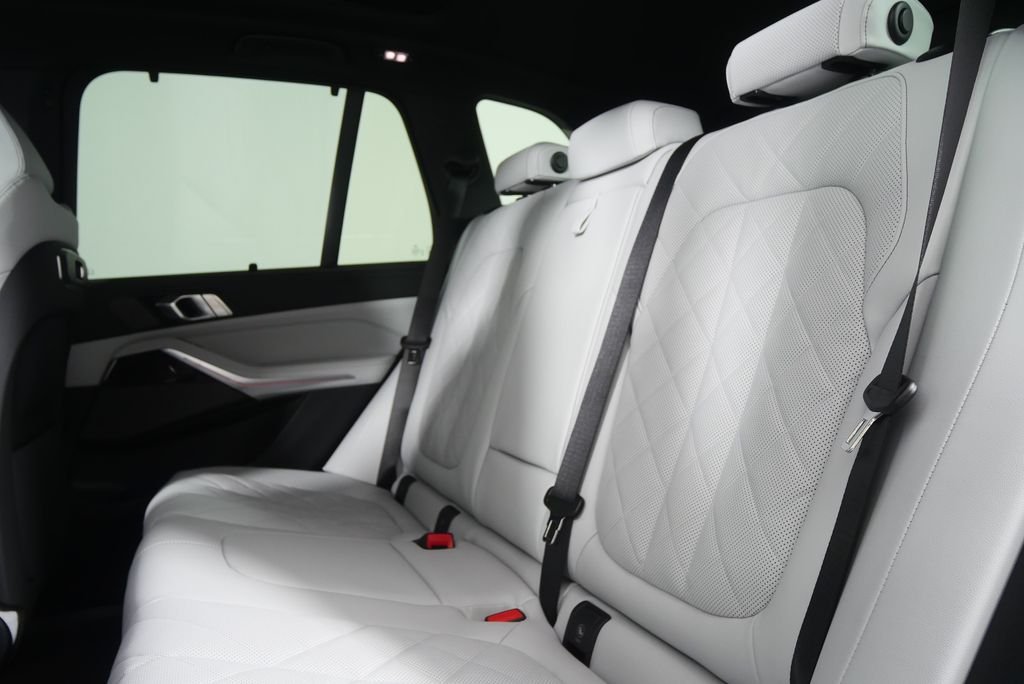 Used 2026 Skyscraper Grey Metallic BMW xDrive50e image 16