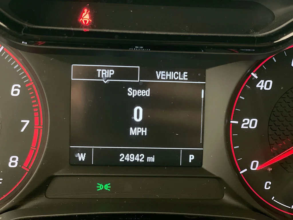 Used 2024 Summit White Chevrolet RS image 12