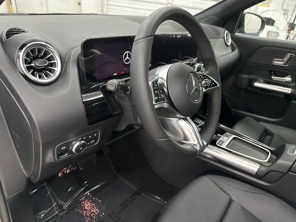 New 2026 Night Black Mercedes-Benz GLA 250 image 42