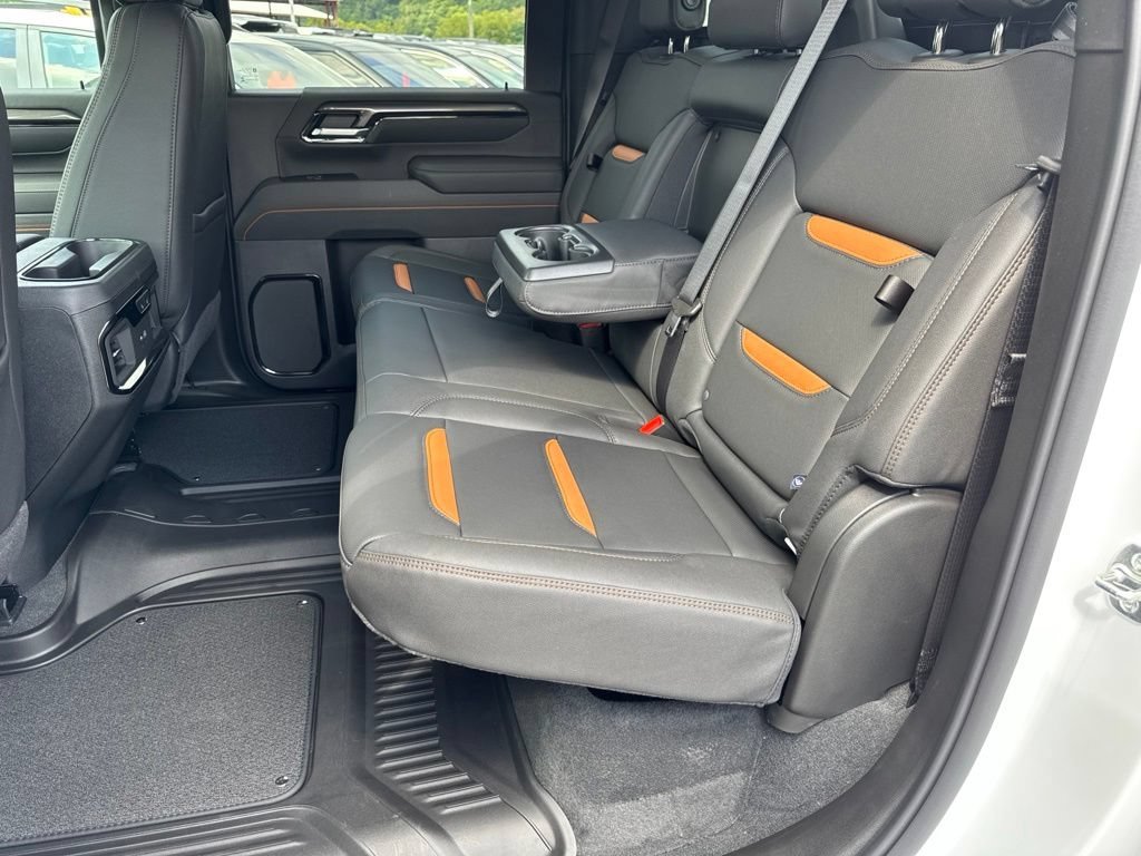 2026 GMC Sierra 2500HD AT4 - Photo 6