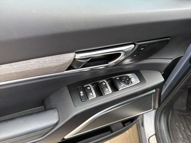 Used 2021  Kia SX image 15