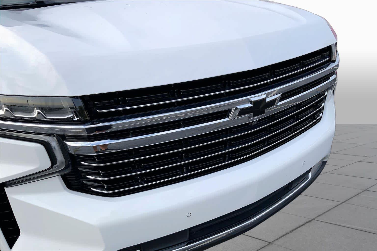 Used 2023 Summit White Chevrolet LT image 57