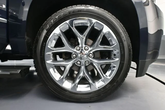 2020 GMC Yukon Denali - Photo 17
