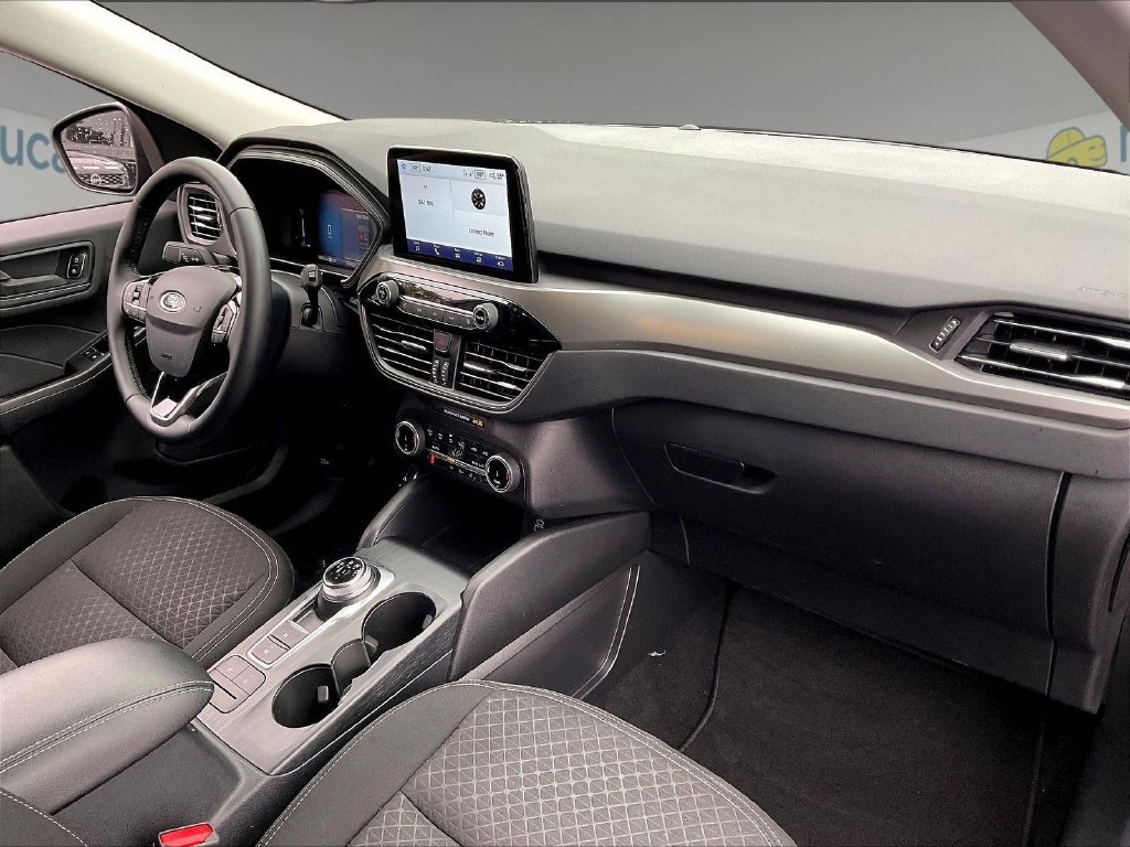 Used 2024 Black Metallic Ford Active image 13