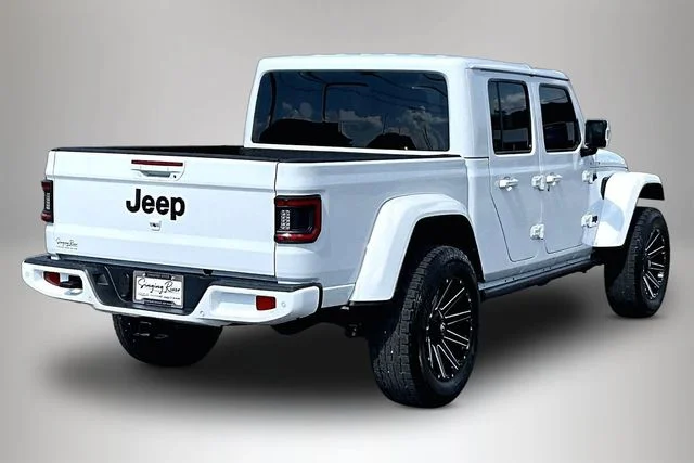 Used 2023 White Jeep Overland image 5