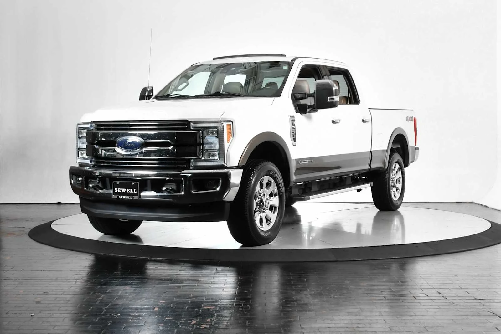 2017 Ford F-250 King Ranch 4x4 Crew Cab 8' Box's photo