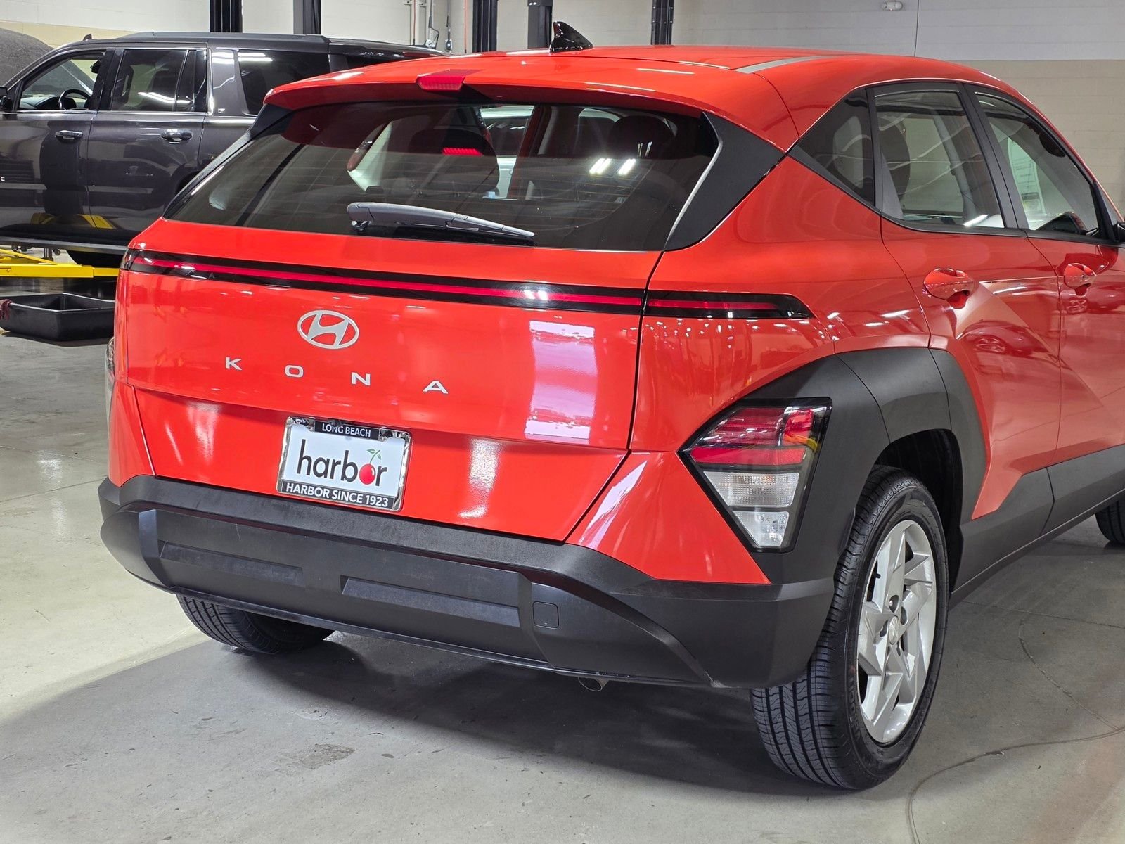 Certified Used 2024 Soultronic Orange Pearl Hyundai SE image 11