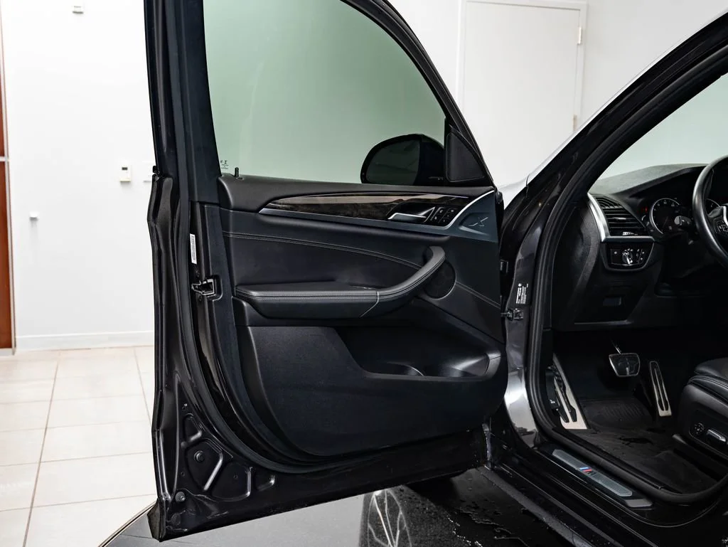 Used 2019 Dark Graphite Metallic BMW xDrive30i image 27