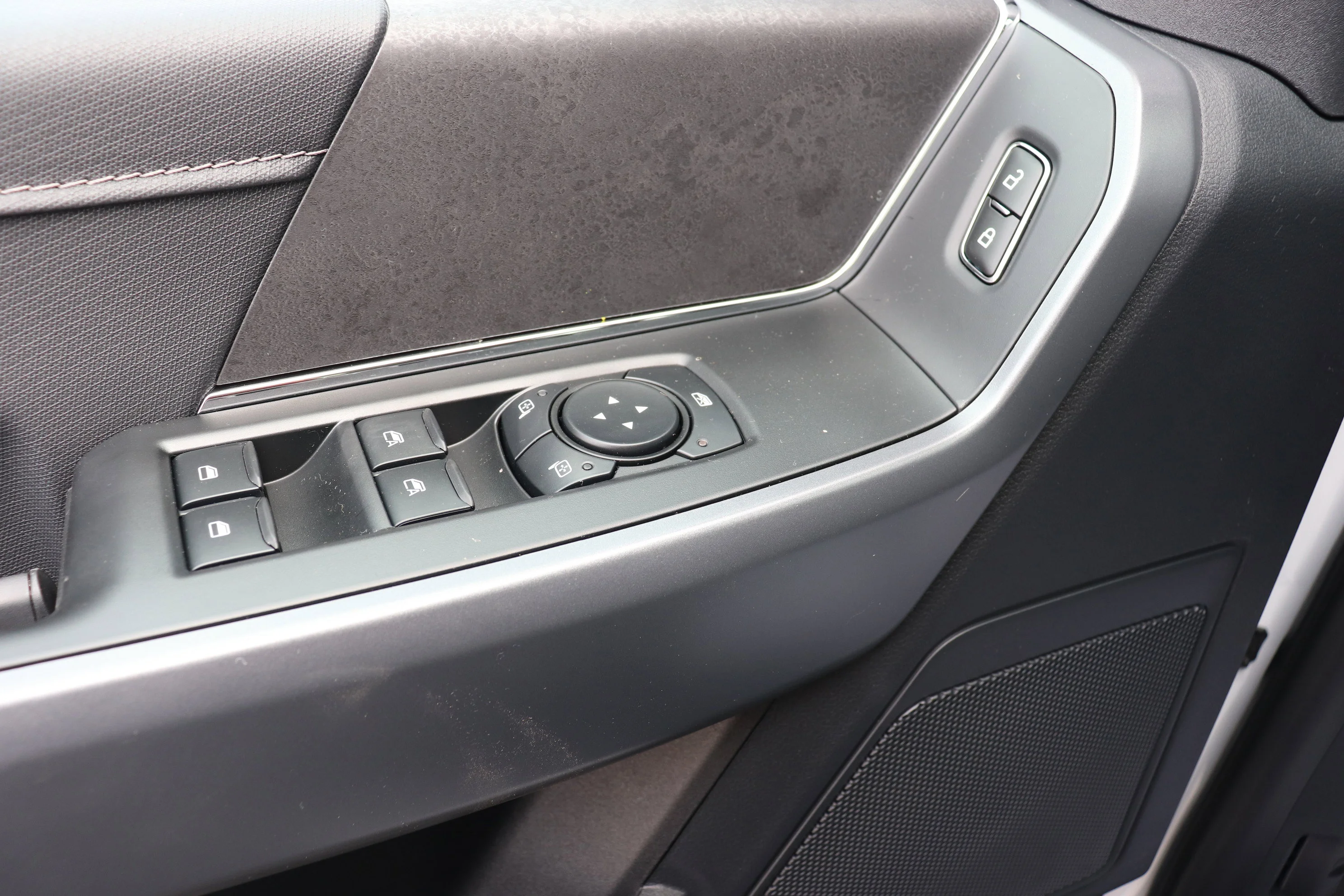 New 2026 OXFORD WHITE Ford XLT image 11