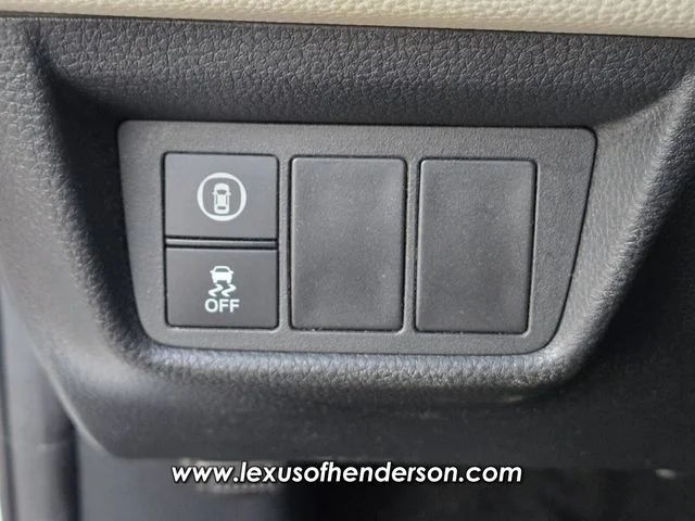 Used 2018 White Honda EX image 25