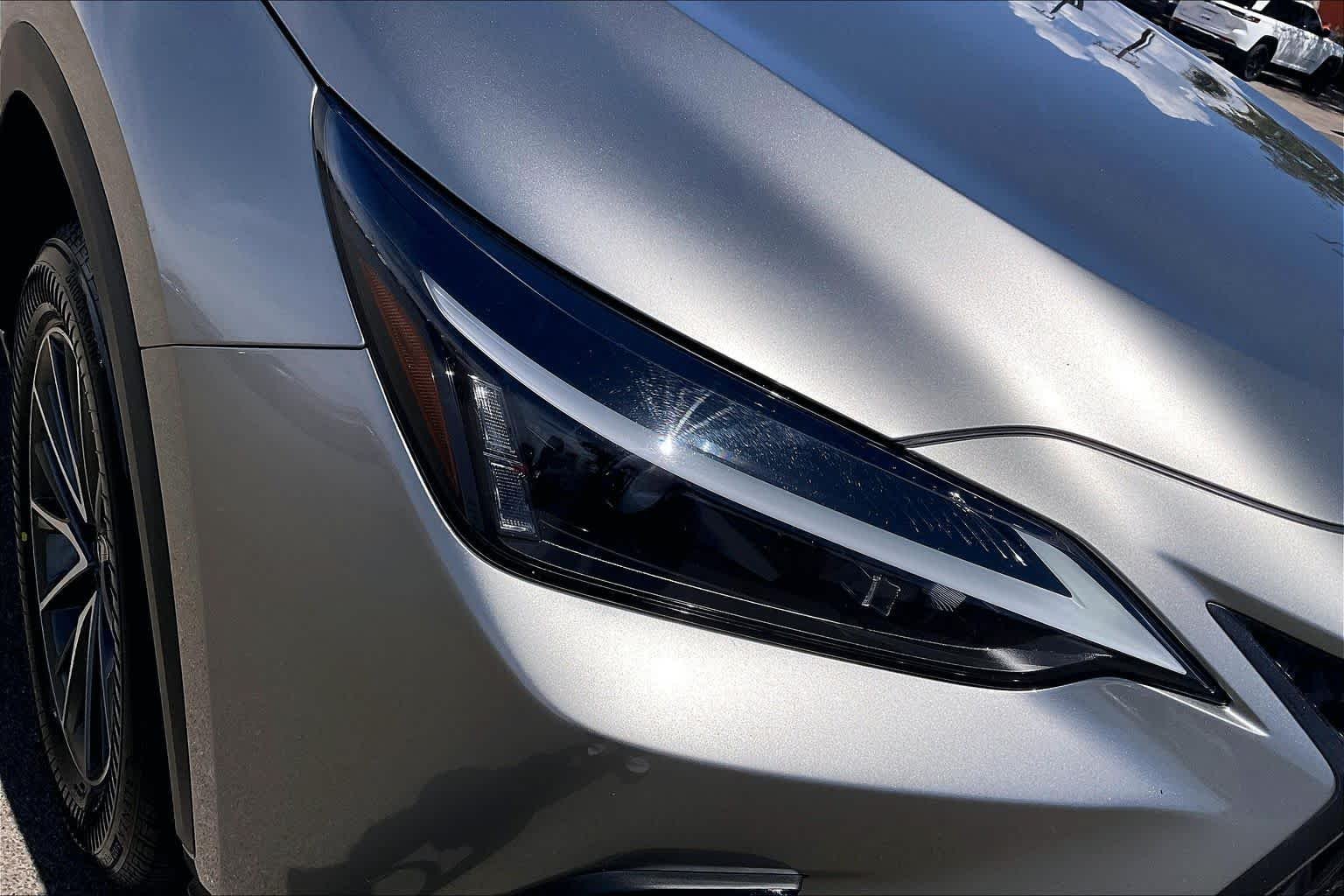 Used 2024 Atomic Silver Lexus  image 27