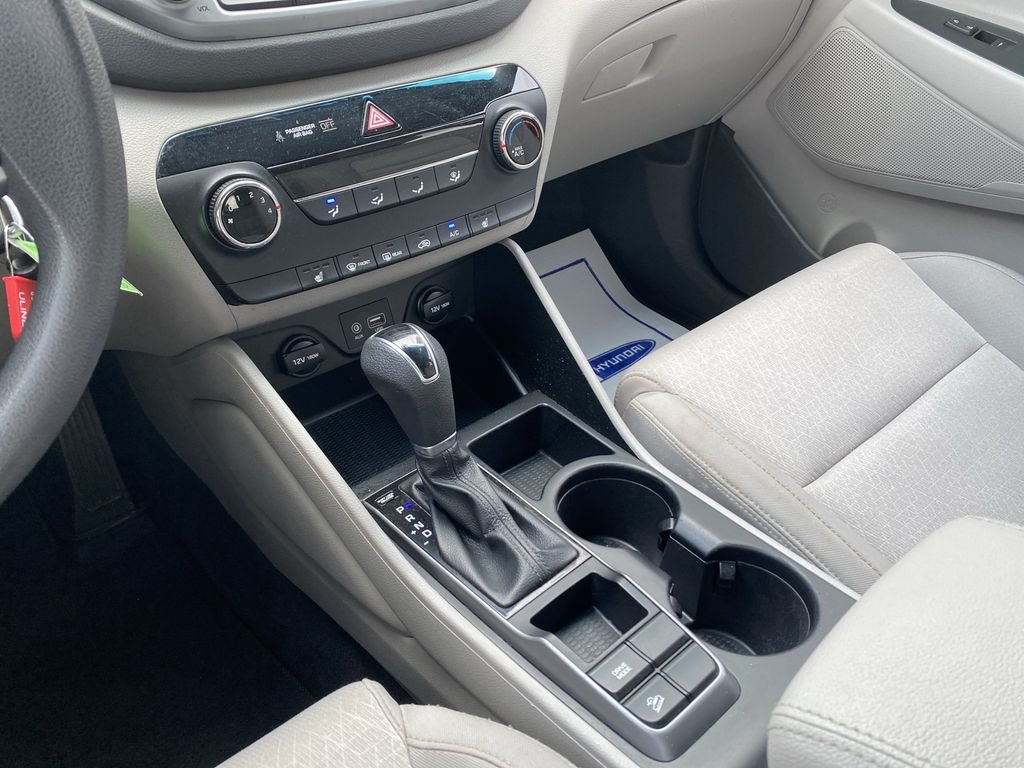 Used 2018 Dazzling White Hyundai SEL image 23