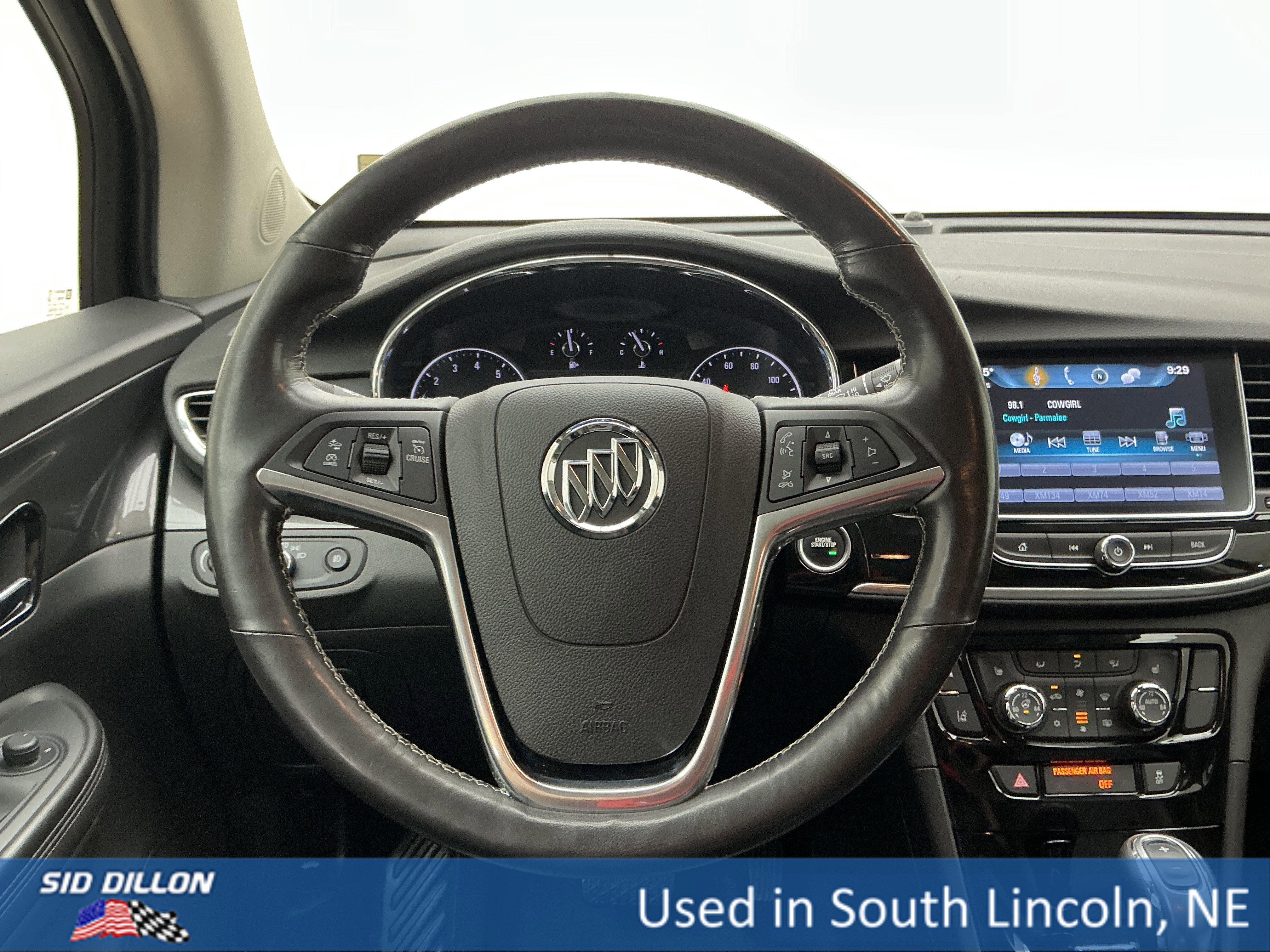 Used 2019 Winterberry Red Metallic Buick Essence image 21