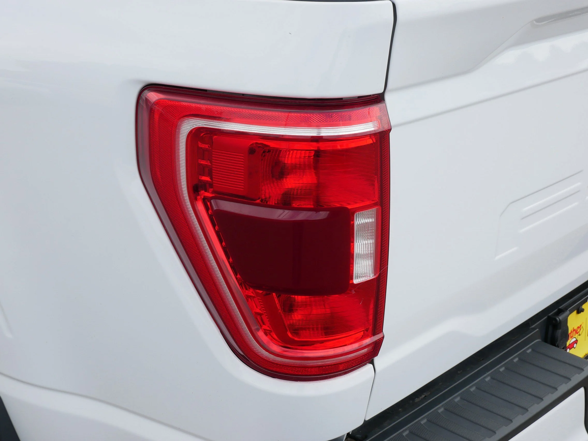 Certified Used 2021 Oxford White Ford XLT image 17