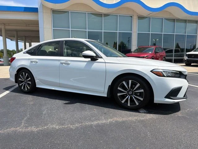 Used 2022 Platinum White Pearl Honda EX image 4