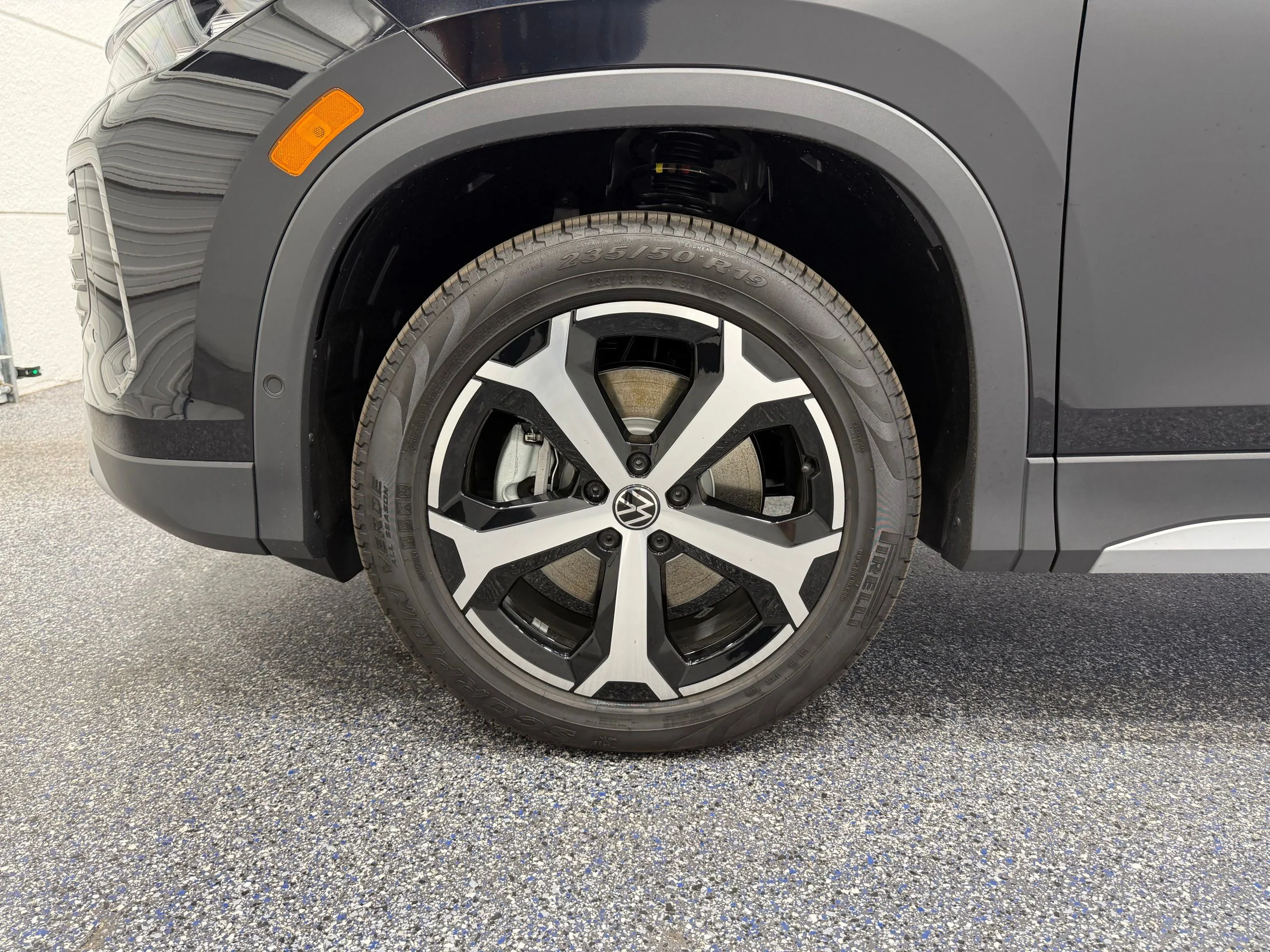 New 2026 Black Volkswagen 2.0T SE image 11