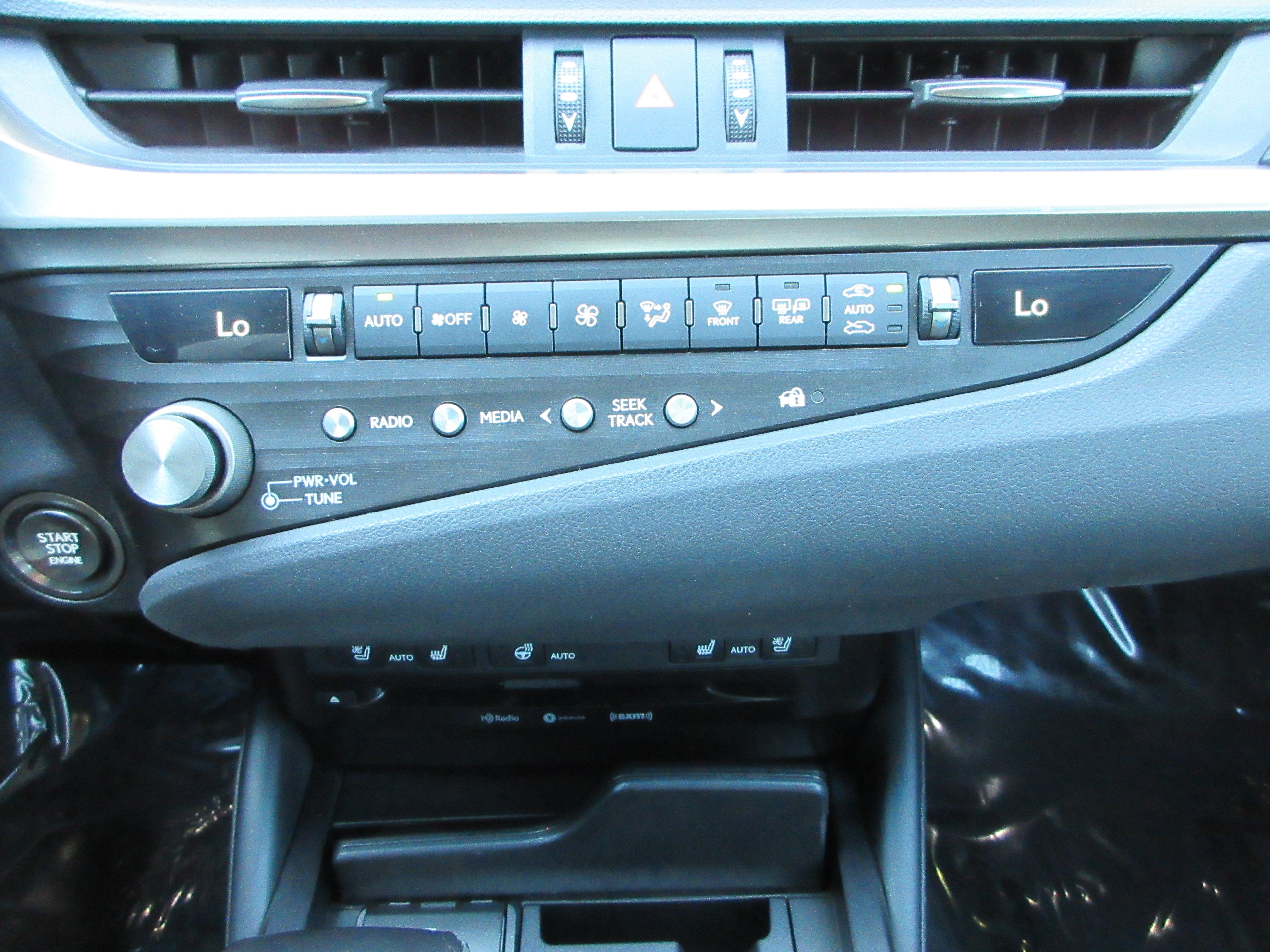 Used 2021 White Lexus 250 image 44