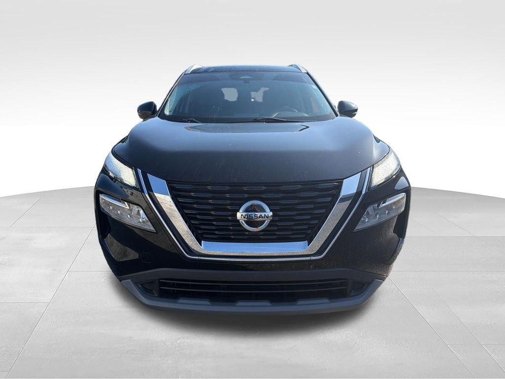 Used 2021 Black Nissan SV image 8