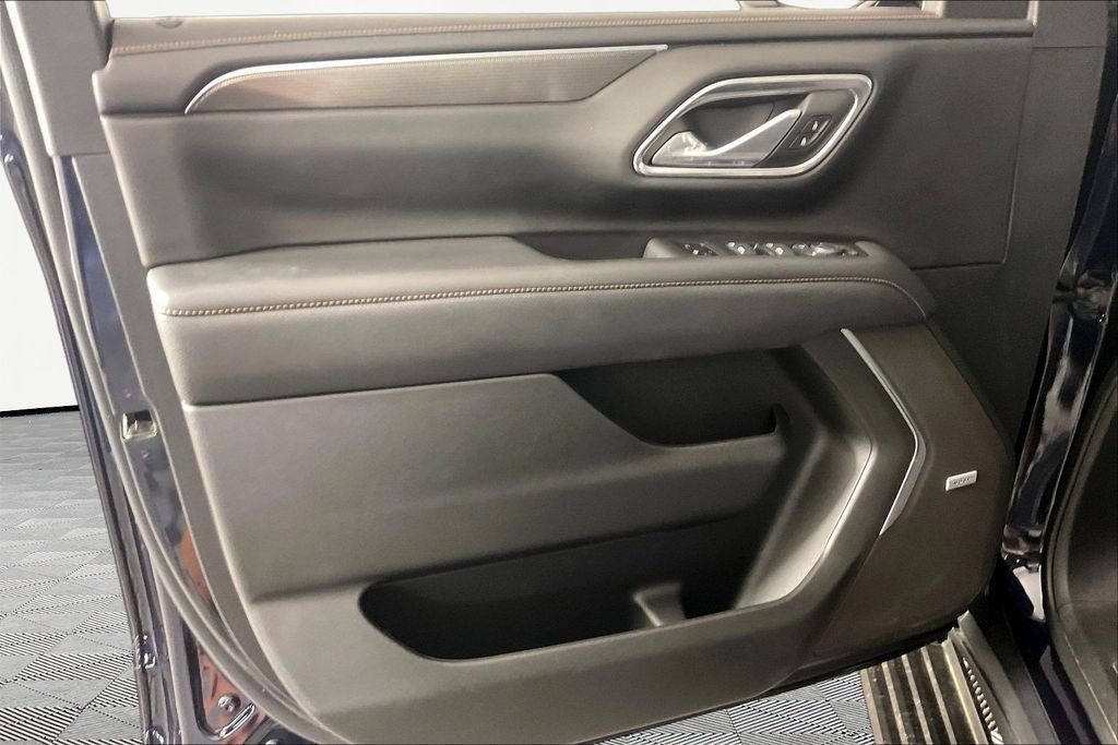 Used 2024 Blue GMC AT4 image 18