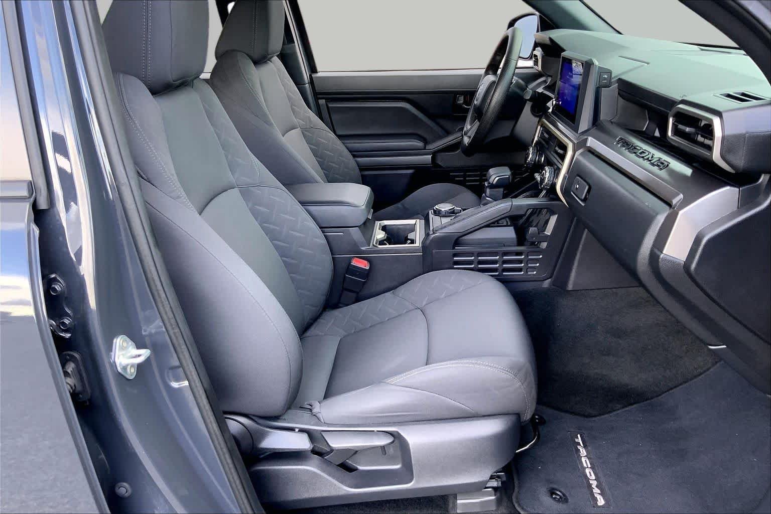 Used 2024 Underground Toyota SR5 image 17