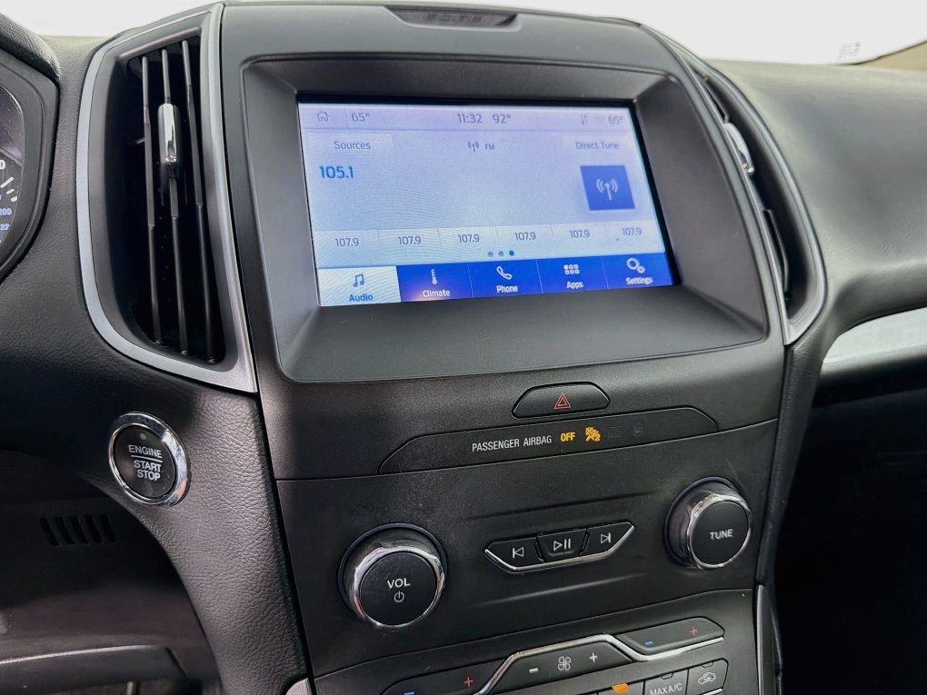 Used 2020 White Ford SE image 19