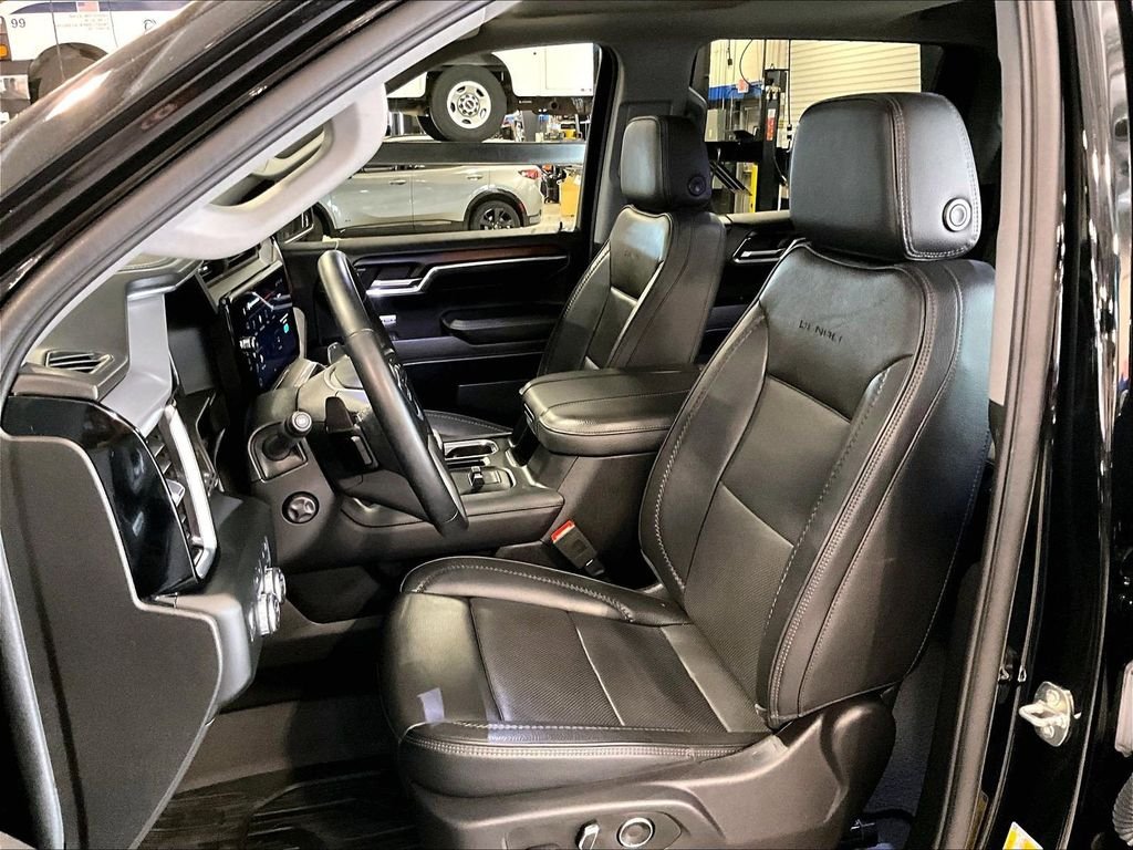 Used 2024 Black GMC Denali image 10