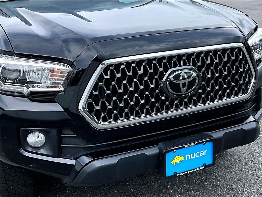 Used 2019 Midnight Black Metallic Toyota TRD Off-Road 4x4 image 30