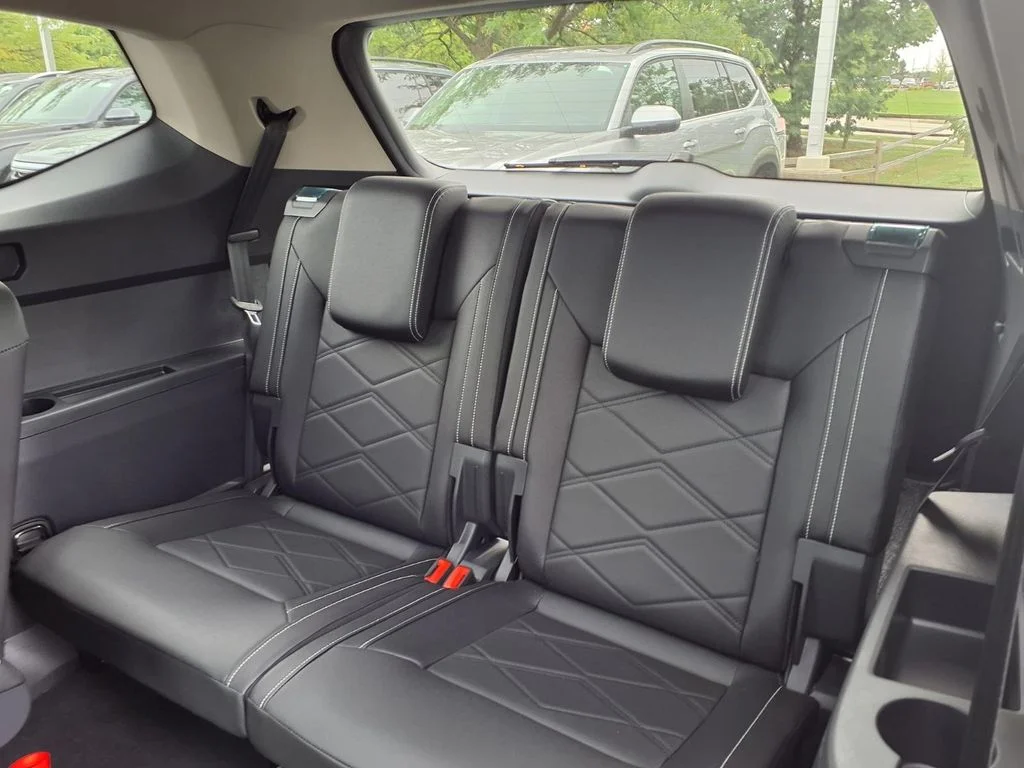 New 2026 Pure Gray Volkswagen 2.0T SE w/Technology image 24
