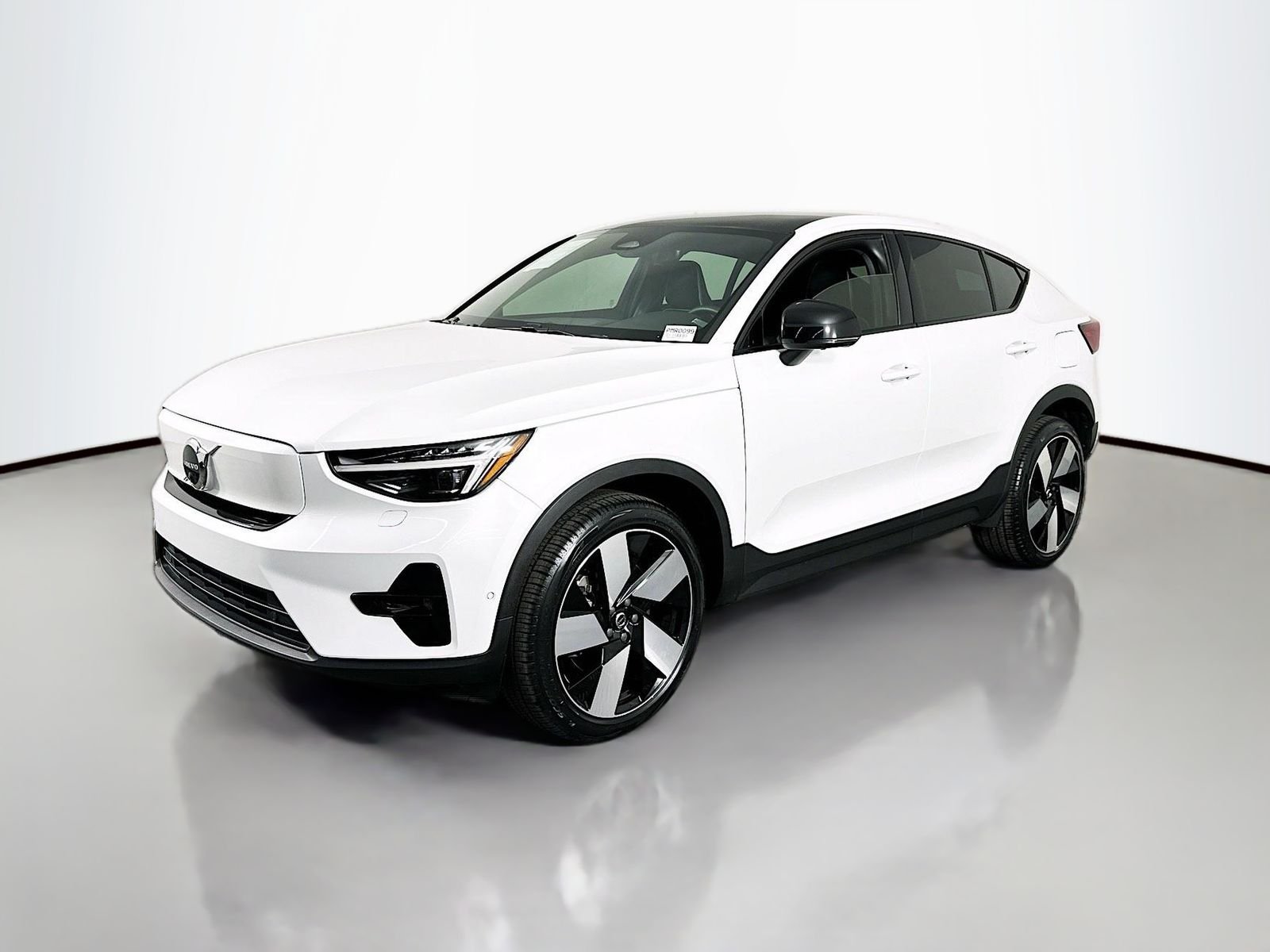 Used 2023 Crystal White Volvo Ultimate image 3