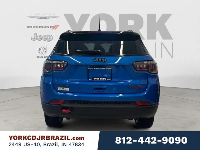 New 2026 Hydro Blue Pearl-Coat Exterior Paint Jeep Trailhawk image 4