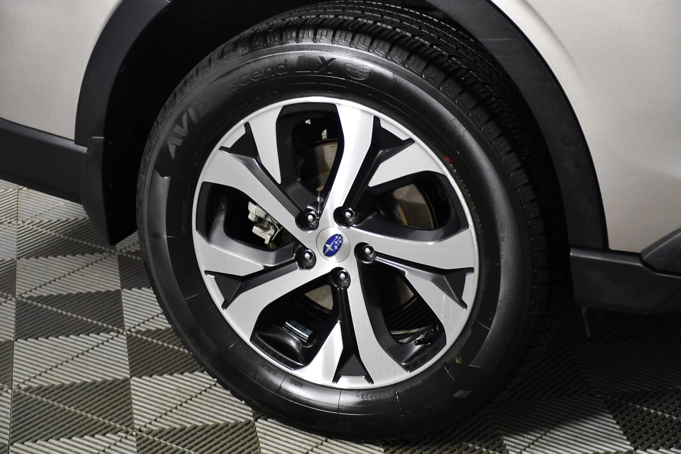 Used 2020 Tungsten Metallic Subaru Limited image 54