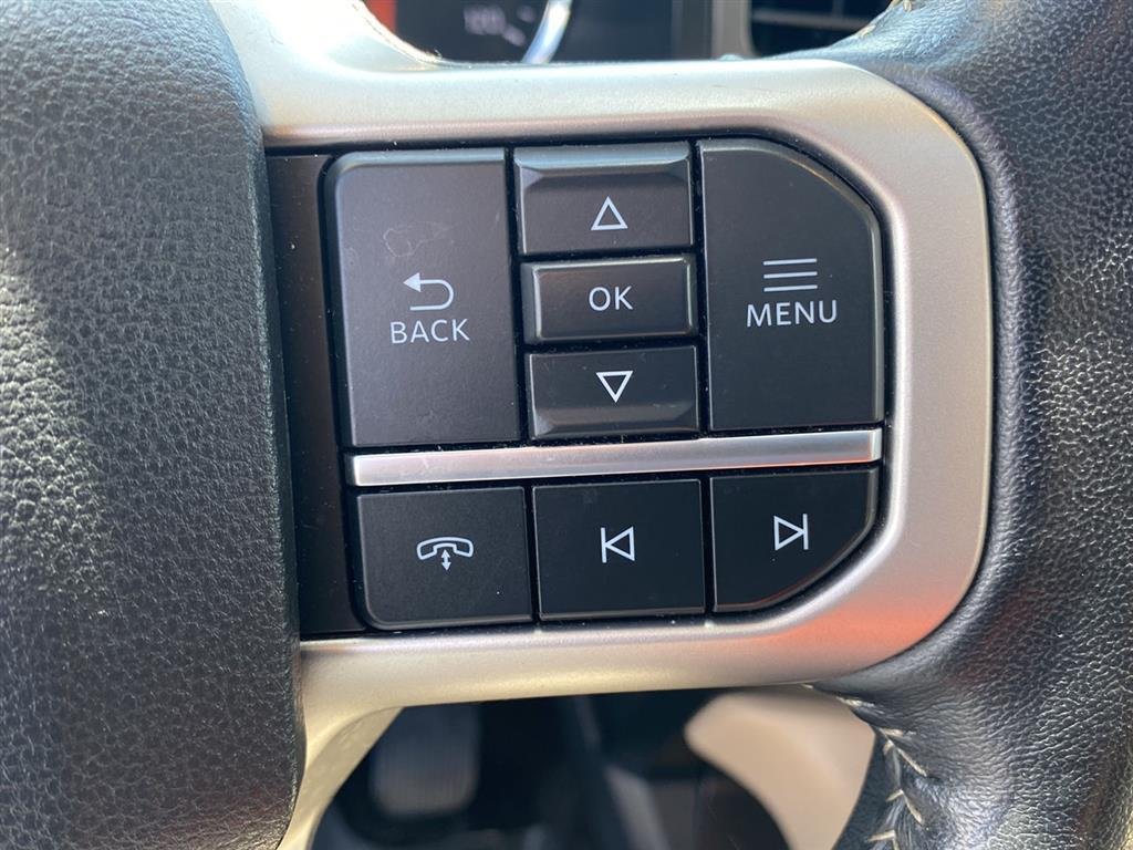 Used 2023 Star White Metallic Tri-Coat Ford XLT image 15