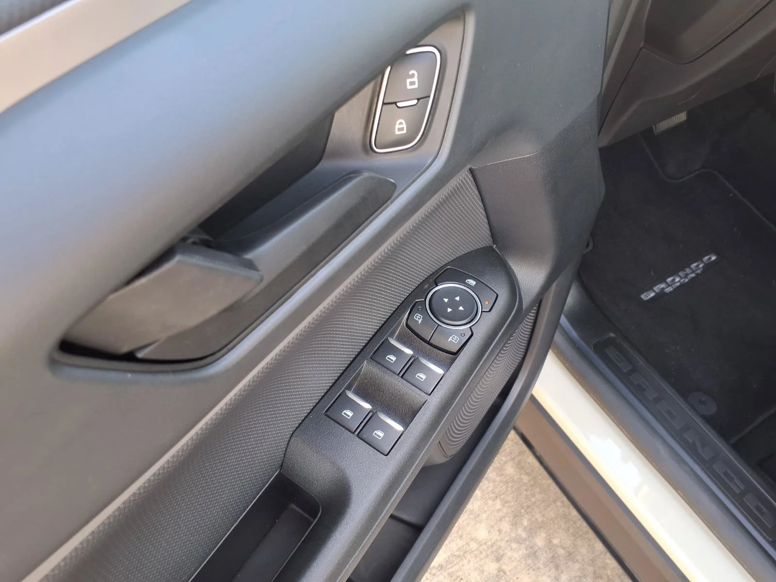 Used 2024 Beige Ford Big Bend image 14