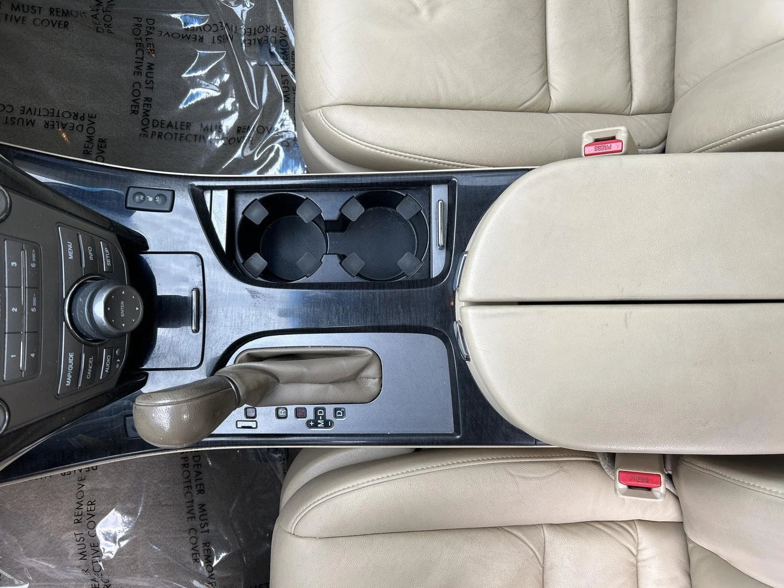 Used 2008  Acura Tech Pkg image 25