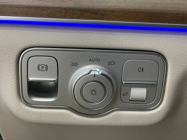 Certified Used 2026 Black Mercedes-Benz GLE 350 image 39