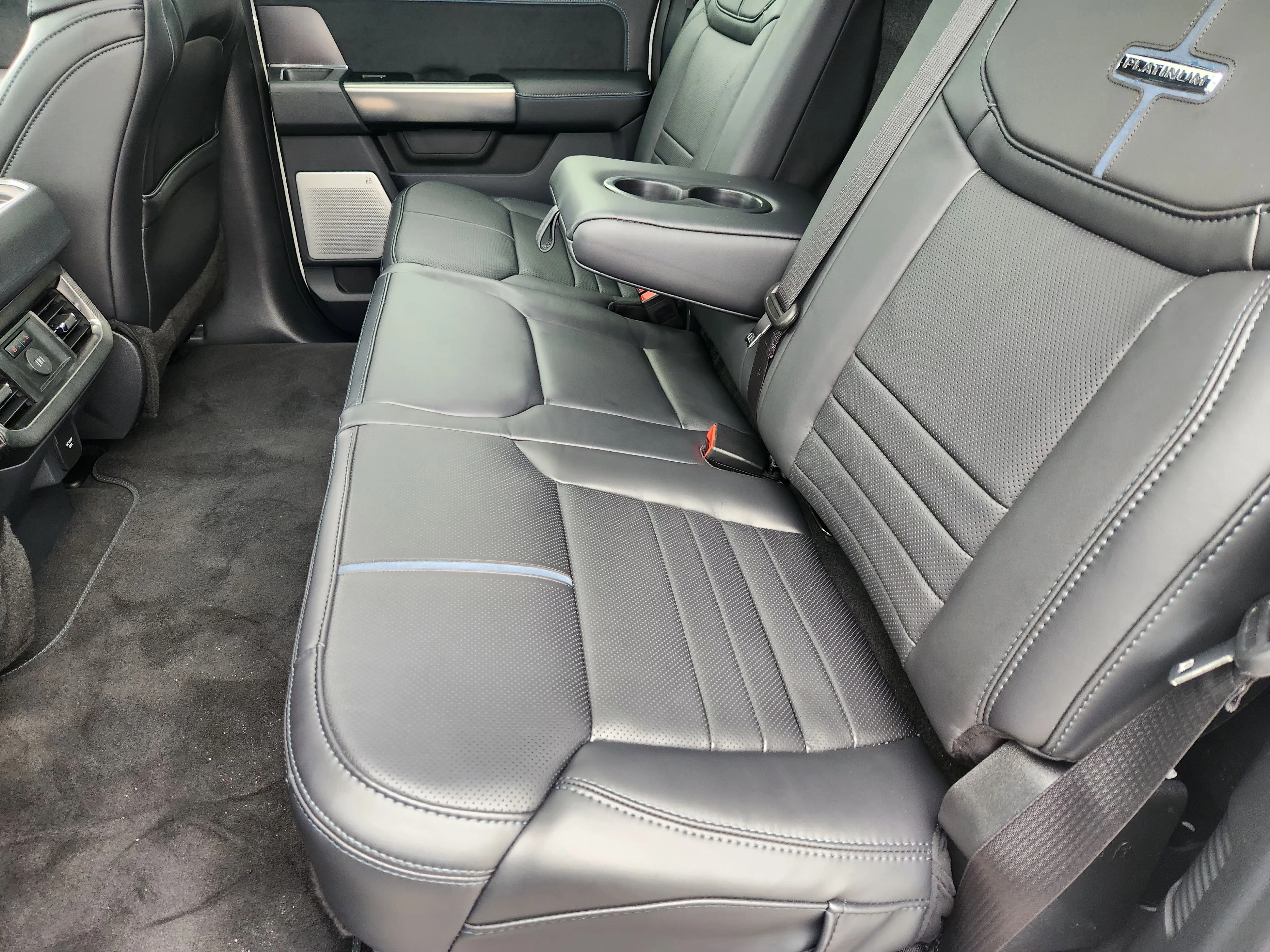 Used 2026  Ford Platinum DRW image 31