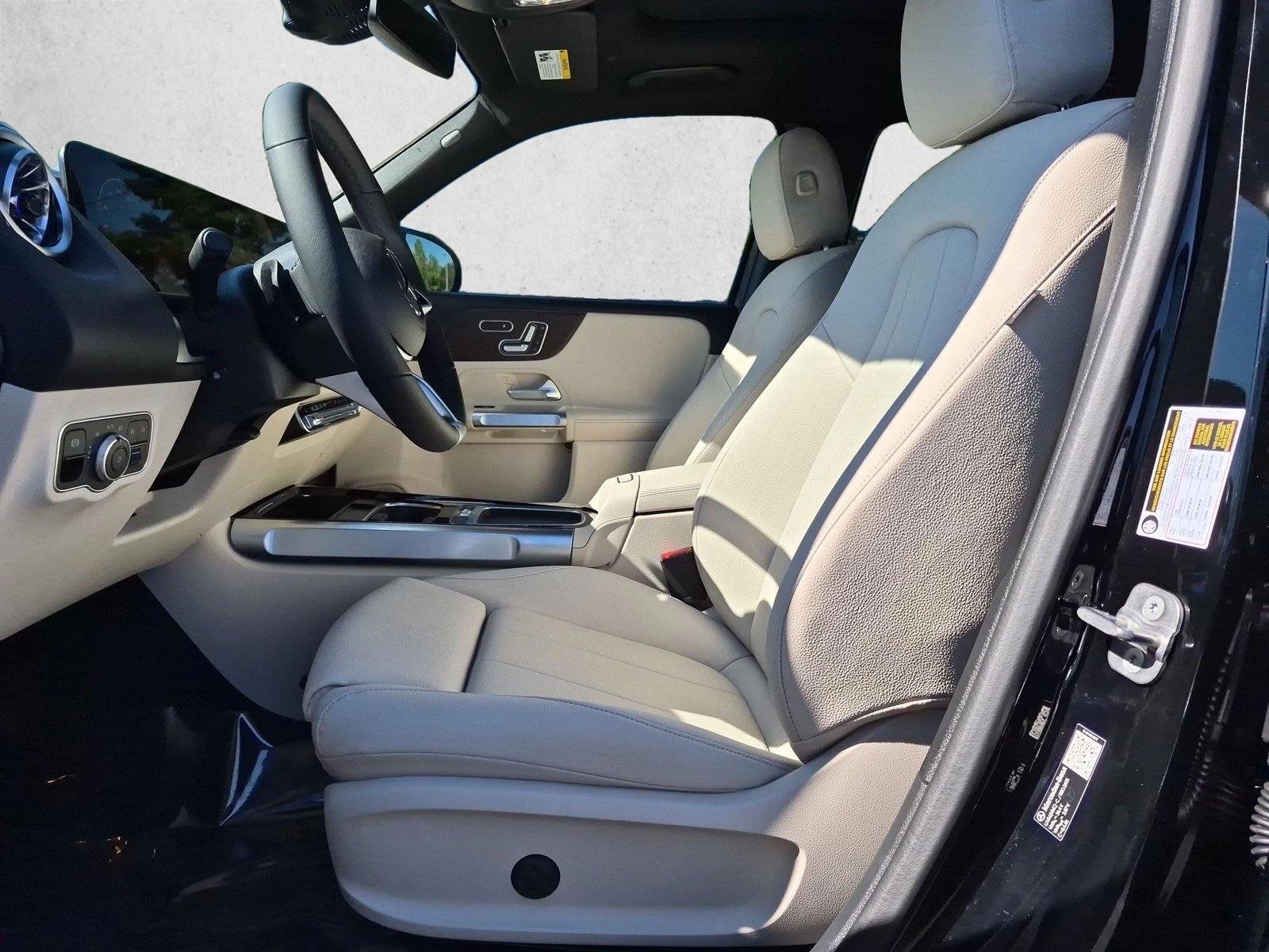 New 2026 Night Black Mercedes-Benz GLB250 image 4