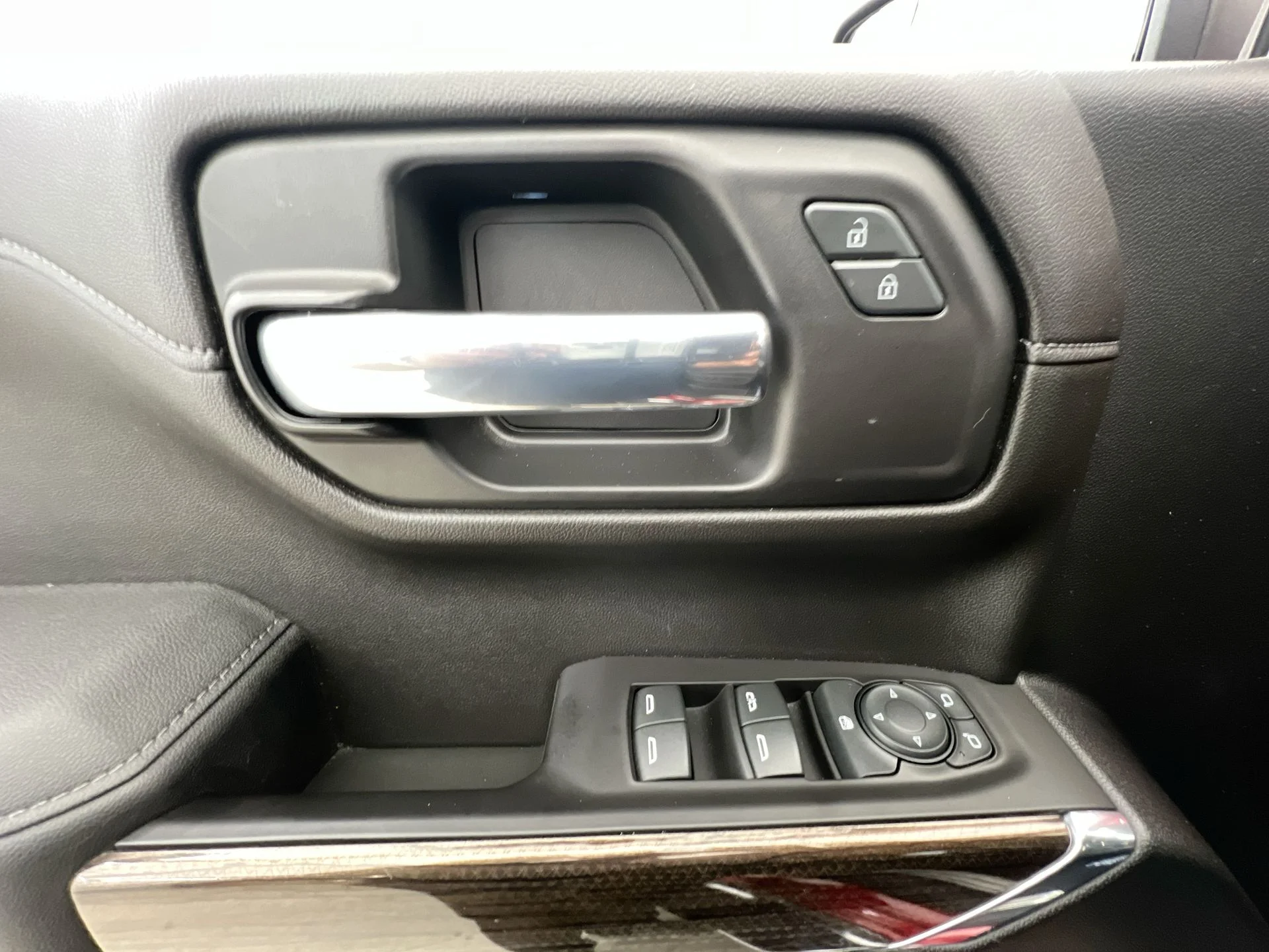 2021 Chevrolet Silverado 1500 RST - Photo 22