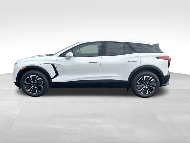 New 2026 Summit White Chevrolet LT image 2