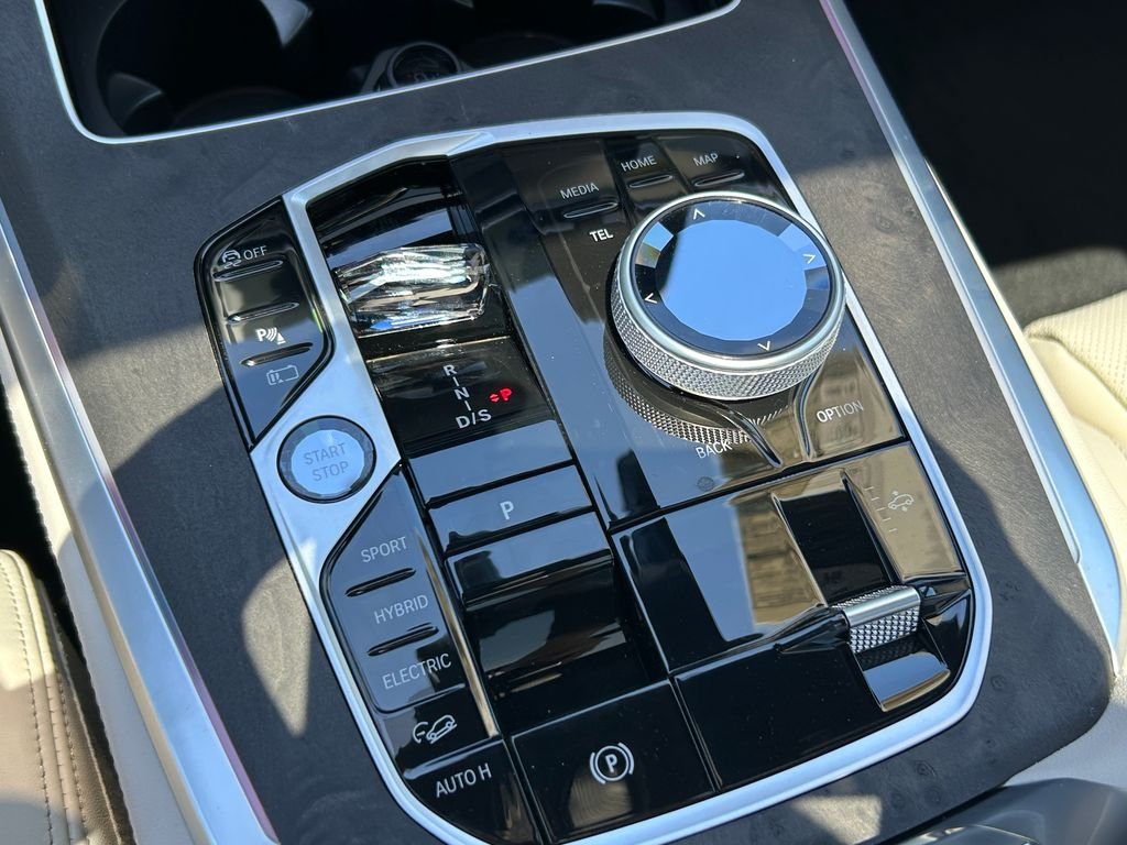 2026 BMW X5 50e - Photo 28