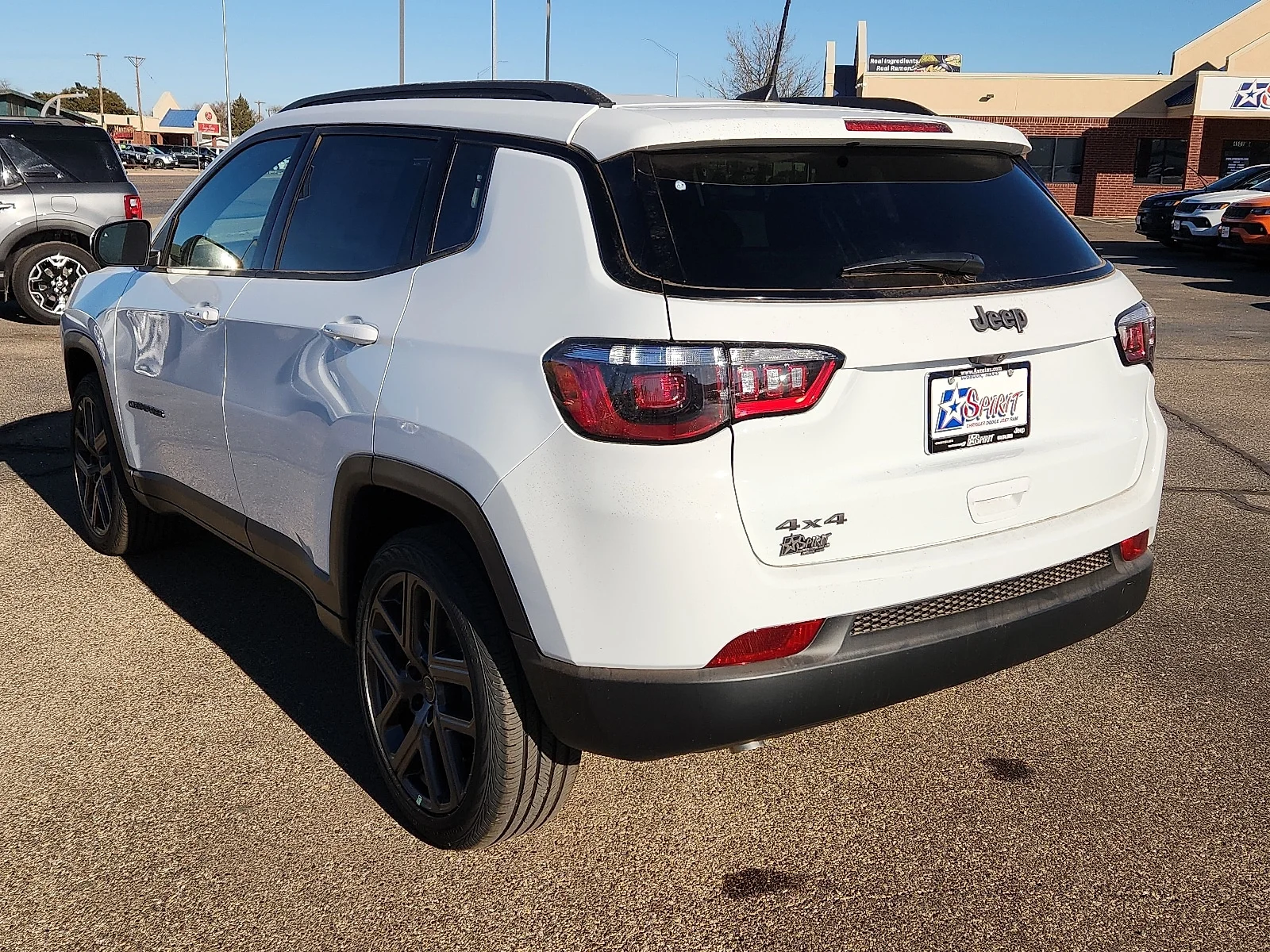 New 2026 White Jeep LATITUDE ALTITUDE 4X4 image 3