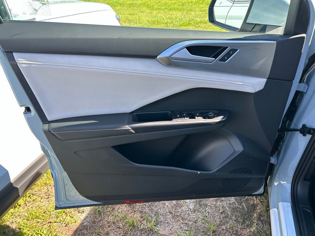 New 2026 Gray Volkswagen 1.5T SE image 17