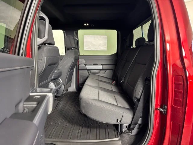 New 2026 Ruby Red Metallic Tinted Clearcoat Ford XLT image 11