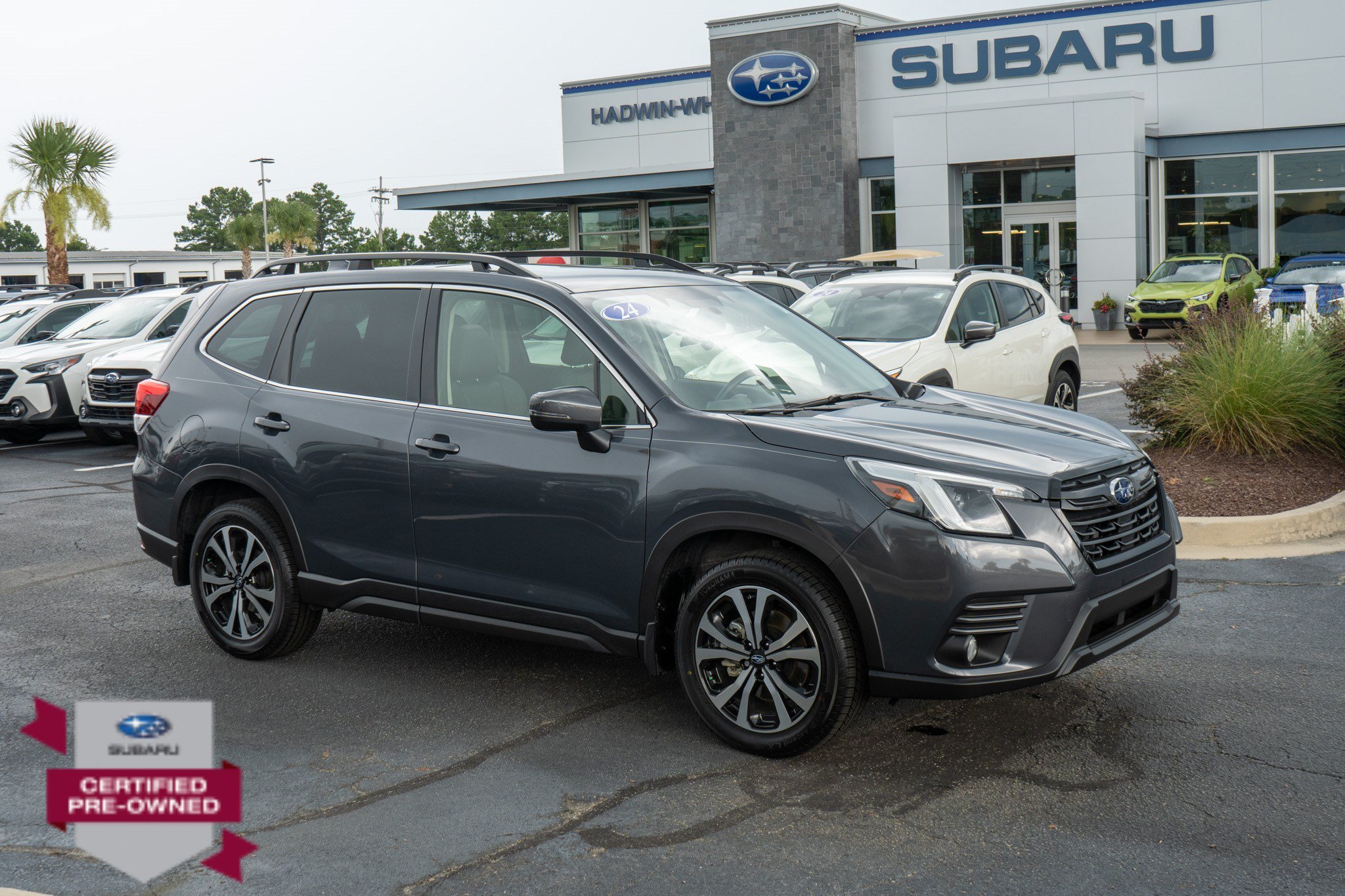Used 2023 Magnetite Gray Metallic Subaru Limited image 1